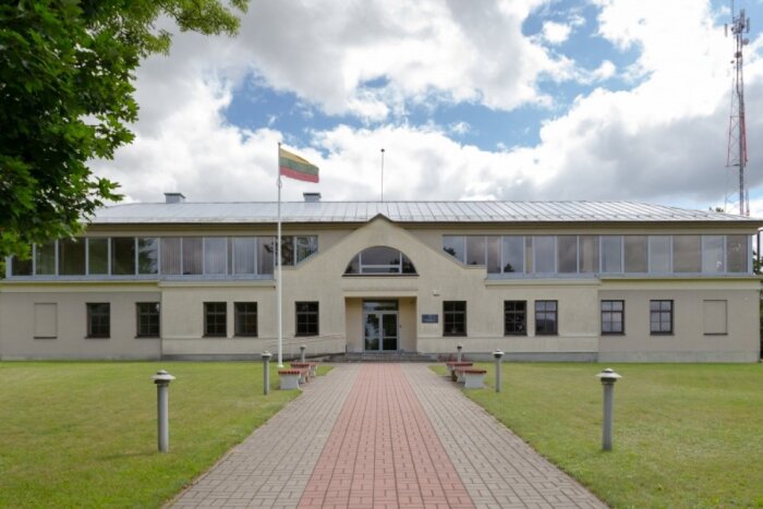 Teismas tenkino pareiškėjos skundą dėl jai paskirtos baudos už pateiktą asmenų sąrašą skiepijimui nuo Covid-19 ligos prioritetine tvarka